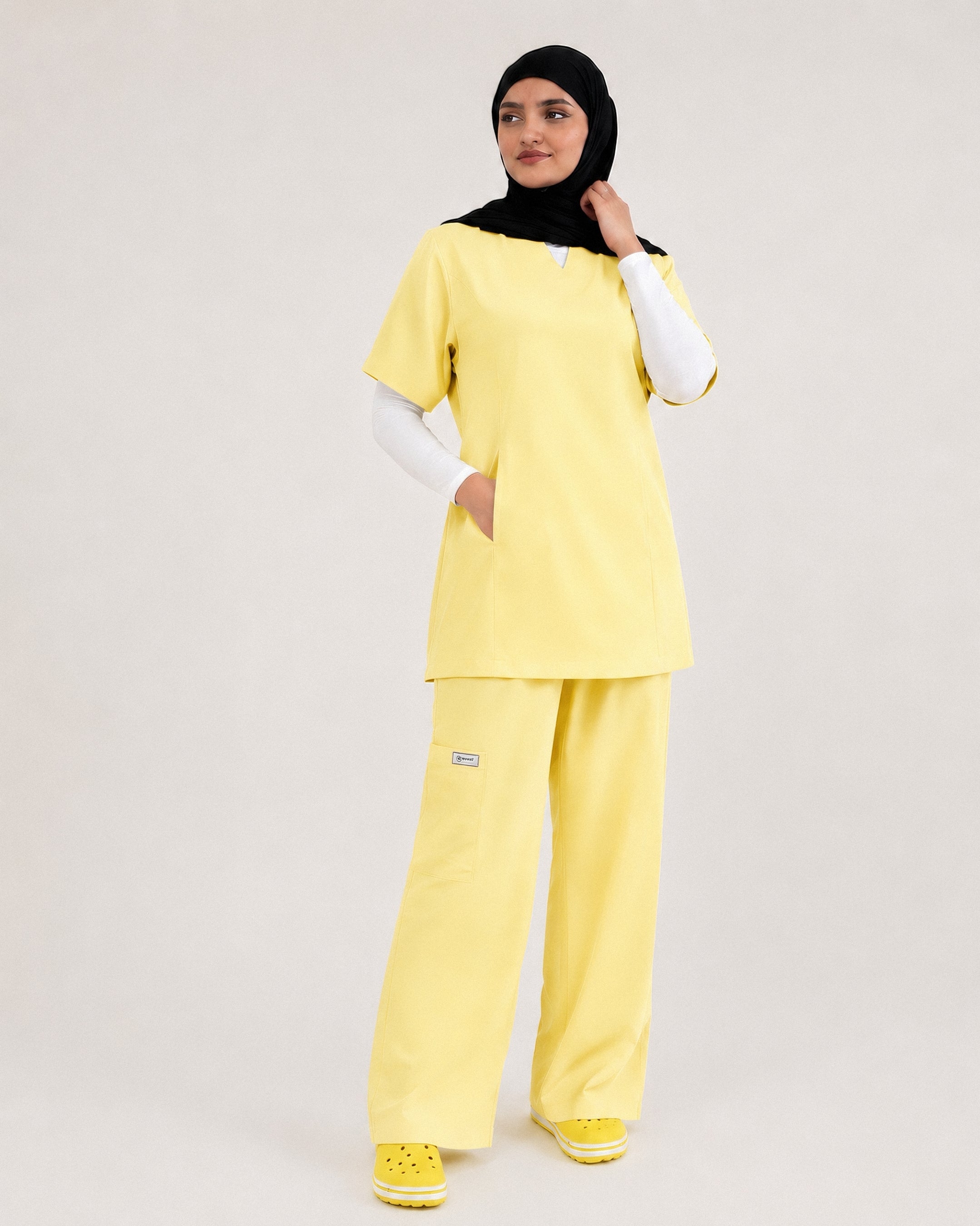 scrub yara-jaune