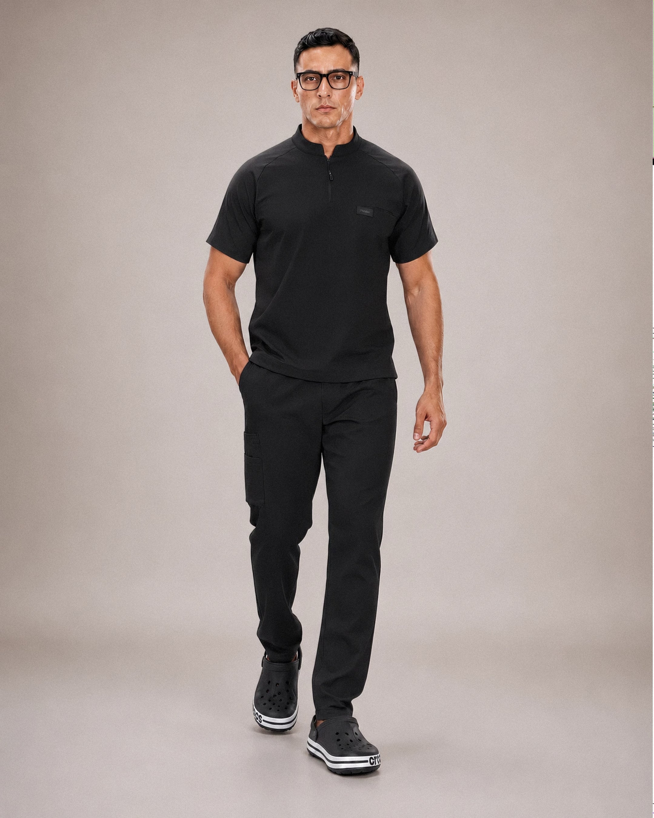 scrub homme-noir