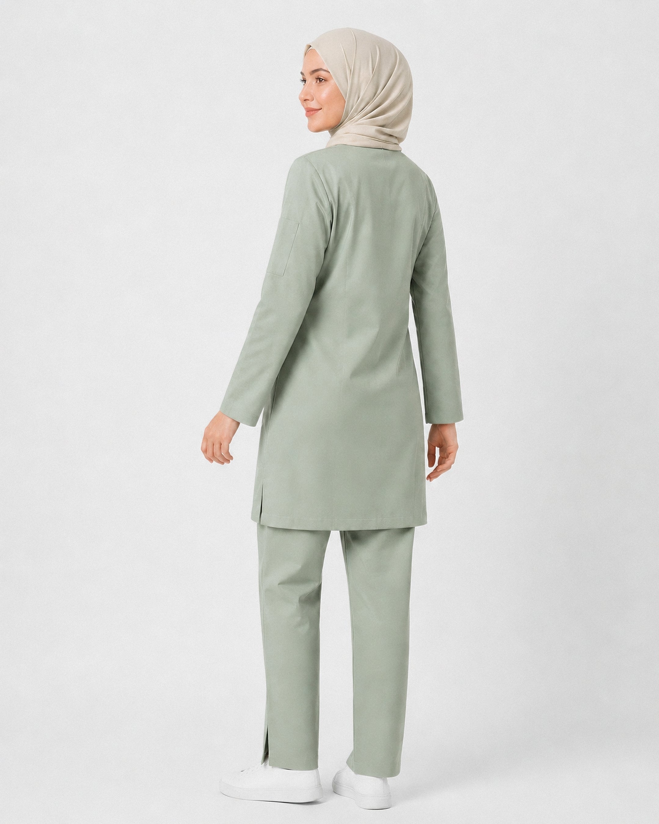 scrub rosa-vert clair