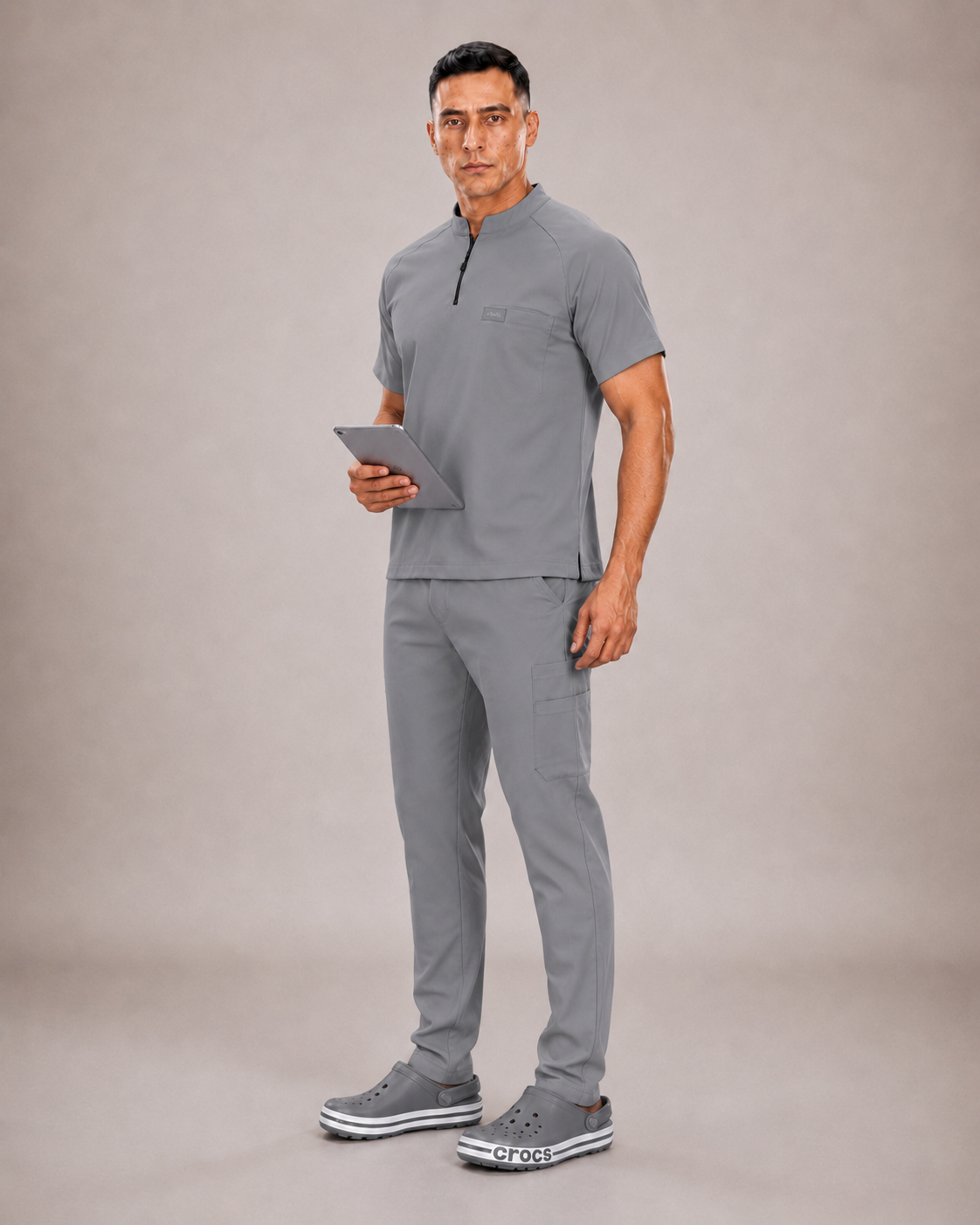 scrub homme-gris