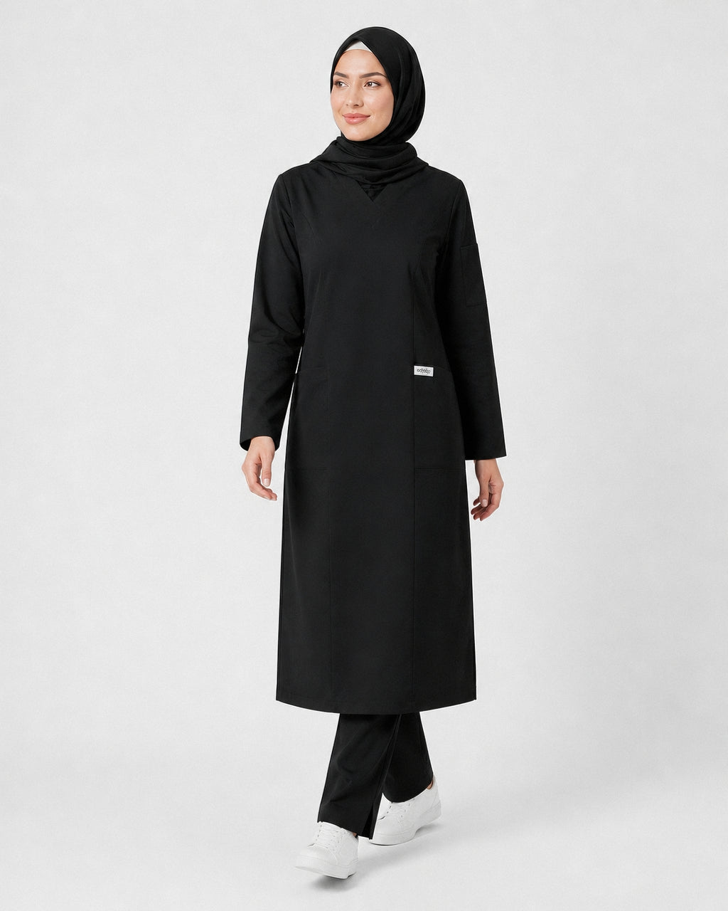 scrub rosa-noir
