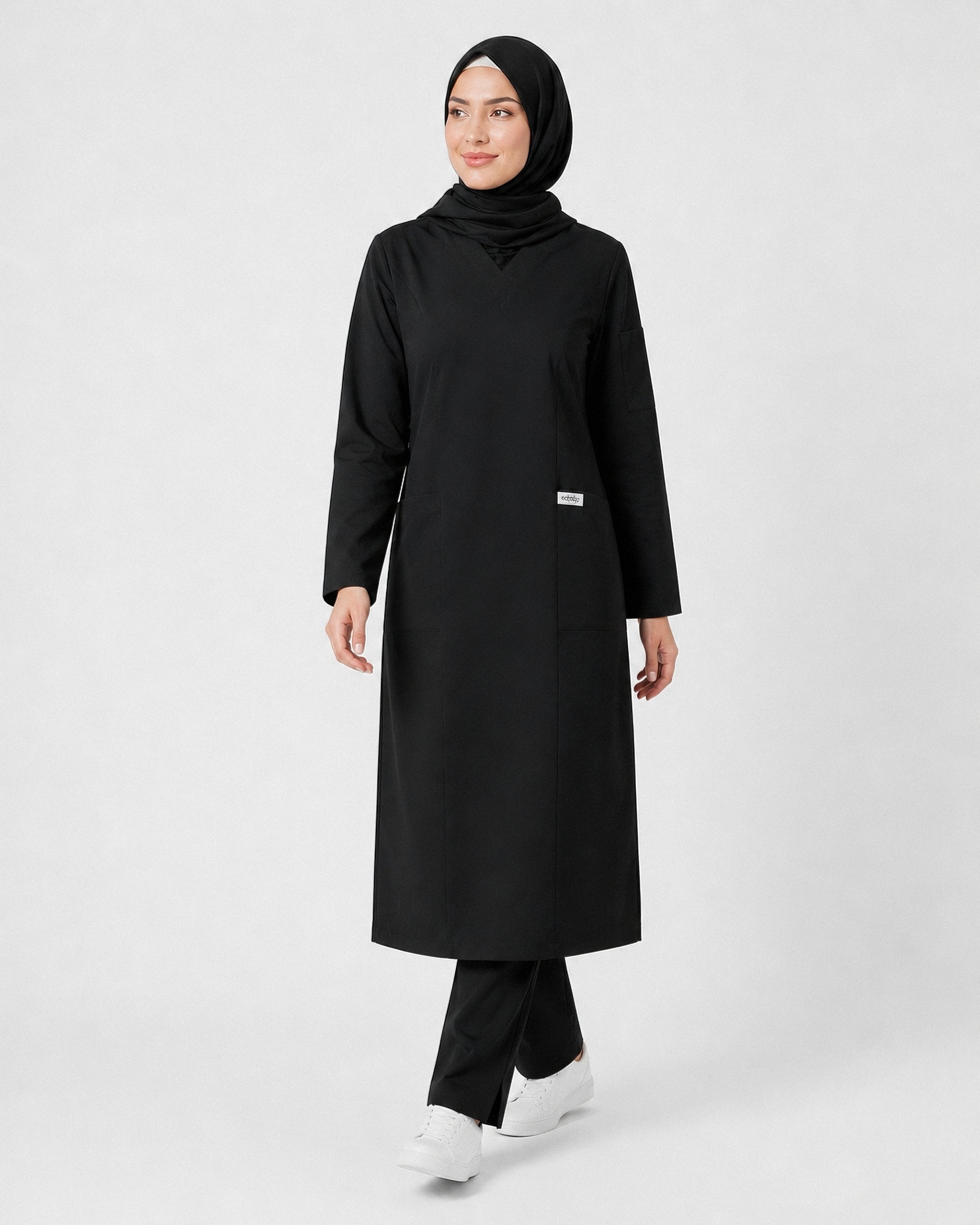 scrub rosa-noir