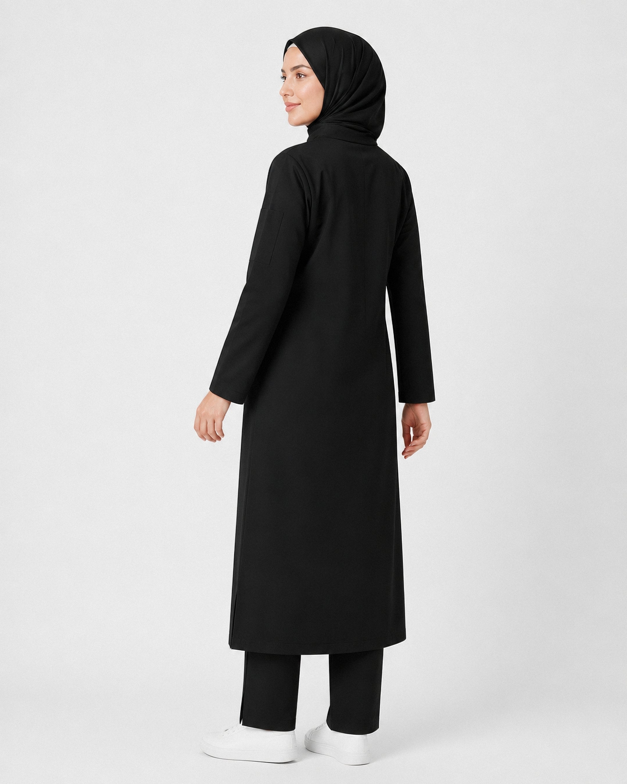 scrub rosa-noir