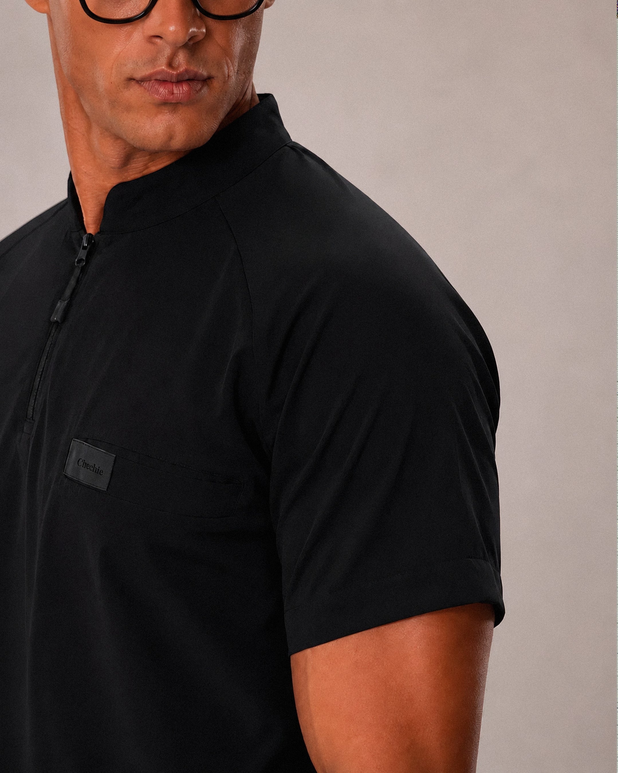 scrub homme-noir