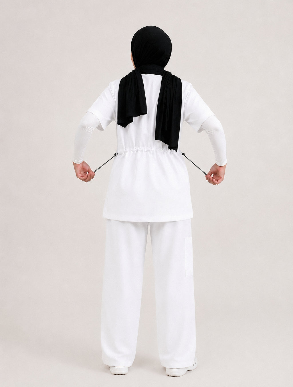 scrub yara-blanc